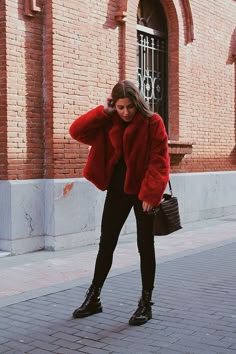 Short Red Coat Outfit, Fur Coat Outfit Casual, Red Fur Jacket Outfit, Red Faux Fur Coat Outfit, Red Winter Coat With Fur, Red Teddy Jacket Outfit, Red Teddy Coat Outfit, Red Fur Coat Outfit Ideas, Red Fur Coat For Fall
