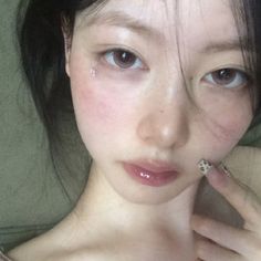 Igari Eyes Makeup, Igari Makeup Aesthetic, Douyin Makeup Igari, Igari Makeup Look, Igari Makeup Girl, Doe Eye Makeup Korean, Korean Doe Eye Makeup, Igari Makeup Monolid, Cat Like Makeup Korean