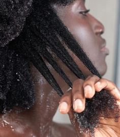 Wash Day Aesthetic, Hair Wash Day Aesthetic, Wash Day Aesthetic Black, Hair Wash Aesthetic, Afro Hair Wash Routine, Afro Wash Day Routine, Natural Hair Wash Day Aesthetic, 4a Hair Type, Aloe For Hair