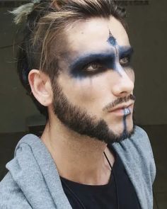Men's Halloween makeup with beard 2023: Creative 15 ideas to stand out - Fall Update 2024 Makeup Beard Halloween, Viking Eye Makeup Men, Halloween Makeup For Men With Beards, Mens Viking Halloween Makeup, Mens Viking Makeup, Halloween Makeup Bearded Men, Viking Man Makeup, Male Fairy Makeup Ideas, Mens Viking Costume Makeup