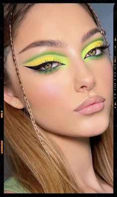 Summer Makeup Trends & Ideas To Look Out : Buttercup & Bright Green