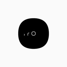 a black circle with the word ro on it