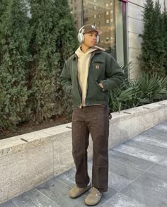 Outfit Carhartt, Men’s Style Winter, Men Style Outfits Casual, Modern Country Outfits Men, Mens Work Wear, Mens Fashion Carhartt, Men’s Workwear Outfits, Men Winter Outfits Casual, Jacket Outfits Men