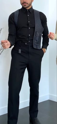 Bar Tender Outfit, Bartender Outfit Black, Men All Black Formal Outfit, Male Server Outfit, Bar Tender Outfit Man, Formal Bartender Attire, Male Bartender Outfit, All Black Vest Outfit Men, Formal All Black Outfit Men