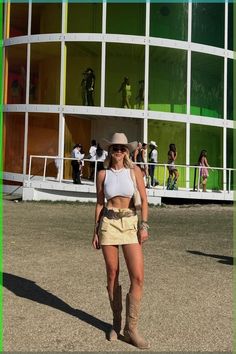 We are a small independent eyewear brand that cares about each of our customers and builds relationships with them. Check out our online store to find out more! We ship with love from Berlin to the entire world! #winter #cozy #glasses #yunberlin #eyewear #seasonal #trend #fashion #frames #elegance #design #ideas #innovation #balance #quiet Festival Outfits Denim Shorts, Craziest Coachella Outfits, Coachella Jorts Outfit, Coachella Outfit Celebrities, Hippie Style Cover-up For Coachella Festival, Stagecoach Festival, Funky Dresses, Glastonbury Festival, Coachella Fashion