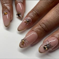 🐝 Honey Comb Nails, Bee Inspired Nails, Honey Inspired Nails, Bee On Nails, Honey Bee Nails, Bee Nail Art, 3d Bee Nails, Bee Almond Nails, Bee Nail Inspo
