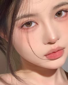 Makeup Ulzzang, Makeup Asia, Makeup Ala Korea, Asian Makeup Looks, Korean Makeup Look, Korea Makeup, Korean Makeup Tutorials, Ulzzang Makeup, Korean Eye Makeup
