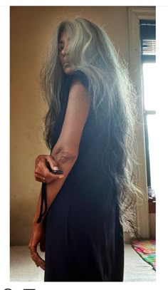 Grey Long Hair, Gray Hair Long, Gray Goddess, Long Hair Gray Cat, Grey Hair Long, Curly Long Grey Hair, Very Long Grey Hair, Long Wavy Grey Hair, Joani Johnson Model