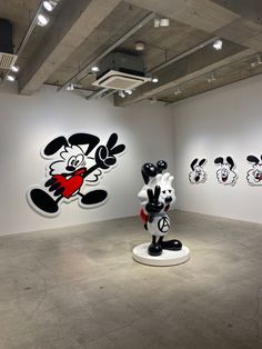 Mickey Mouse Kaws, Kaws Wallpaper Landscape, Chrome Hearts Street Art, Kaws Street, Kaws Art Toys Display, Kaws Inspired House, Bearbrick Wall Art, Kaws House, Hypebeast Statue