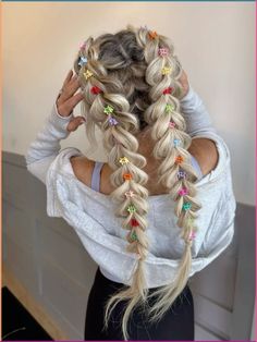 braids Braids For Extensions, Spring Festival Hair Ideas, Hair Extensions Braids, Rave Hair Braids, Festival Hairstyles Braids, Hair Extension Braids, Braids Extensions Styles, Bubble Braid With Clips, Festival Hair Updos