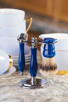 Classic Shaving, Men Graduation Outfit, Pre Shave Oil, Groom Accessories, Shaving Accessories, Fragrance Finder, Oil Light, Shaving Oil, Shaving Set