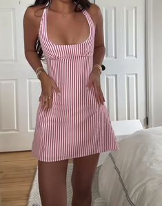 Vietnam Dresses, Dress Inspi, Vintage Fashion Pieces, Summer Brunch Outfits, European Summer Dress, Dressed Up, Dresses To Sew, San Francisco Aesthetic Outfits Summer, Summer Christmas Outfit