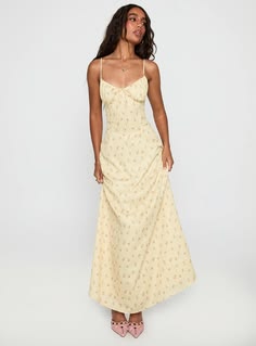 Members Only Maxi Dress Yellow Floral Midi Flowy Dress, Casual Romantic Dress, Simple Spring Dress, Sundress Maxi Dress, Fitted Yellow Sundress Maxi Dress, Light Yellow Floral Dress, Casual Maxi Dress, Yellow Fitted Sundress Maxi Dress, Dresses Maxi