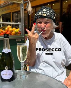 Messy Summer, Messy Life Aesthetic, Prosecco Aesthetic, How To Pose, Sparkling Wine, Growing Old, My Vibe, Mood Boards, Dream Life