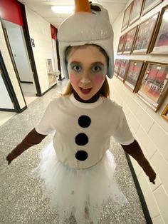 Olaf Head Costume, Olaf Halloween Costumes, Olaf Frozen Musical, Olaf Cosplay, Olaf Costume Women, Olaf Halloween Costume Woman, Olaf Makeup, Olaf Costume Ideas, Olaf Makeup Frozen