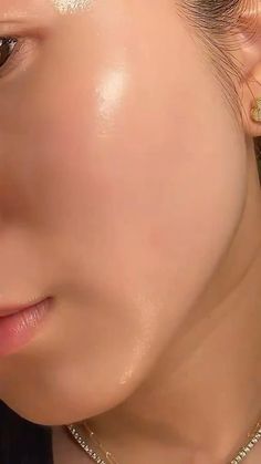 Clear Skin Inspo, Clean Body Skin, Glow Up Skin Care, Glow Skin Aesthetic, Clear Skin Aesthetic, Clear Skin Aesthetic Ideas, Perfect Skin Tone, Skin Photo, Clear Healthy Skin