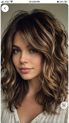 Medium Length Wavy Hair With Highlights, Brunette Hair With Blonde Highlights Medium Length Curly, Medium Length Brown Hair With Copper Highlights, Medium Length Hair With Highlights, Textured Medium Length Hair, Hair Styles Medium Length 2025, Medium Length Hair Styles 2025, Summer Highlights For Brown Hair Medium Lengths Layered Haircuts, Shoulder Length Brown Hair With Copper Highlights
