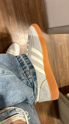 #adidas #samba #sneakers #sneakerhead #sneakersaddict #sneakernews #adidasshoeswomen #outfit #aestheticoutfit #outfits #outfitideasforwomen #outfittrends #grey #white Grey Sambas Outfits, Gray Spezial Adidas Outfit, Grey Spezial Adidas Outfit, Grey Sambas, Gray Sambas, Adidas Spezial Grey Outfit, White And Silver Sambas, Handball Spezial Shoes Outfit, Adidas Samba Grey