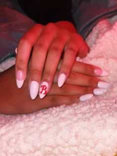 D Initial Nail Design, Nails With A B, Initial B On Nails, B Initial On Nails, Nails With The Initial B, B On Nails, Nails B Initial, Initial B Nails, Nails With B Initial