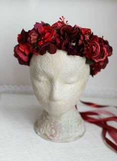 Poppy Flower Crown, Adjustable Red Wedding Headpiece, Red Poppy Flower Crown, Burgundy Flower Crown Wedding, Red Flower Crown With Ribbon, Red Rose Flower Crown, Red Floral Headband With Berries, Red Flower Crown Aesthetic, Red Floral Crown