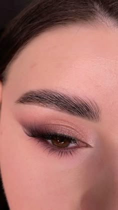Maroon Color Makeup, Makeup That Goes With Maroon Dress, Makeup That Goes With Burgundy Dress, Wedding Makeup Burgundy, Burgundy Makeup Look Natural Glam, Bold Eye Makeup For Brown Eyes, Makeup For Brown Eyes Prom, Brown Eyes Prom Makeup, Prom Makeup For Burgundy Dress