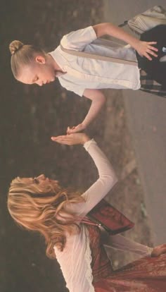 Brittany Murphy, Uptown Girls Movie, Mur Photo, Movie Shots, Uptown Girl, Girl Movies, Film Aesthetic, Girl Wallpaper, Film Stills