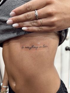 Tattoo Writing On Ribs, Non Visible Tattoos, Cute Script Tattoos, Simple Tattoo Ideas Women, Cute Saying Tattoos, Side Rib Tattoo Placement, Tattoos Collarbone Women, Women’s Rib Tattoo Ideas, Love First Tattoo