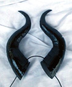 Maleficent Horns Dragon Maleficent Headpiece Bull by GustavosGoods How To Make Maleficent Horns, Maleficent Horns Diy Headbands, Black Horned Fantasy Costume Accessories, Maleficent Horns Headband, Maleficent Dark Fae Wings, Maleficent Horns, Bull Horns, Dark Fairy, Maleficent