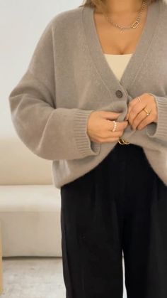 Different Ways To Button A Cardigan, How To Style Button Up Sweater Cardigan, How To Crop A Cardigan With Buttons, 3 Button Cardigan Hack, Cardigan Sweater Button Hack, Cropped Cardigan Trick, Sweater Hacks, Dressy Dresses, Button Sweater