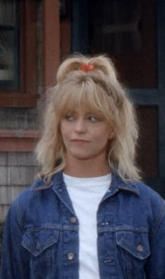 1980s Female Hair, 1980s Women Hair, 80s Fashion And Hair, 90s Half Ponytail, Popular 80s Hairstyles, Hair 1980s, 80s Hair Womens, 80s Hairstyles Teens, 80s Hairstyle Ideas