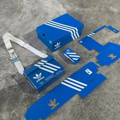 Box Bags, Purse Customization, Custom Shoe Box Design, Mini Sneaker Box, Adidas Packaging Design Inspiration, Jordan Shoe Box Bag, Adidas Packaging Design, Mini Nike Shoe Box, Nike Shoe Box Bag