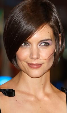 Katie Holmes Shoulder Length Hair, Katie Holmes Short Hair, Katie Holmes Hair Short, Katie Holmes Bob Haircut, Bob Hairstyles Tucked Behind Ear, Katie Holmes Short Hair Bob, Katie Holmes Bob, Katie Holmes Long Bob, Katie Holmes Haircut
