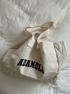 Adanola Cap, Adanola Aesthetic, Adanola Bag, Adanola Tote Bag, Adanola Sweatshirt Outfit, Gym Bag Aesthetic Girl, Adanola Tote, Alo Canvas Tote Bag, Adanola Clothing