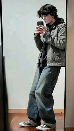 Masc Style Aesthetic, Pop Punk Outfits Guys, Outfit Inspo Masculine, Grunge Outfits Men Aesthetic, Guy Grunge Outfits, Guys Grunge Outfits, Alternative Fashion Inspo Outfits, Masculine Grunge, Emo Aesthetic Outfits Men