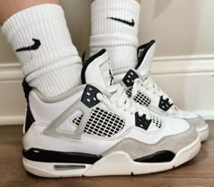 jordan 4 military black jordan 4s black white jordan shoe inspo Cute Casual Shoes, Nike Fashion Shoes, Trendy Shoes Sneakers, Jordan Shoes Retro, All Nike Shoes, Pretty Sneakers, Pretty Shoes Sneakers, Jordan Retro 4