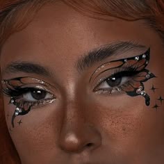 Rave Aesthetic Makeup, Rave Makeup Ideas Black, Rave Makeup Dark, Rave Makeup Black, Easy Rave Makeup Tutorial, Black Fairy Makeup Halloween, Grunge Rave Makeup, Rave Makeup Tutorial, Black Butterfly Makeup Halloween