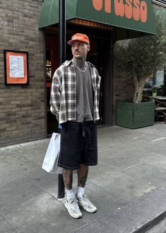 Hip Hop Summer Outfits, Grunge Summer Fits Men, Summer Washed Shirt For Streetwear, Mens Festival Outfits, Oversized Retro Streetwear Shirt, Big Shirt Style Men, Flannel And Shorts Outfits Men, Flannel With Shorts Outfits Men, Flannel Streetwear Outfit