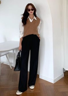 Semi Classic Outfit, Winter Outfits For Women For Office, Easy Formal Outfits, Business Casual Outfits Teens, Mba Outfit For Women, Timeless Everyday Outfits, Outfit For Conference, Office Outfit Smart Casual, Winter Formal Outfits High School