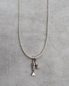 Birds Jewelry, Silver Pearl Fish, Silver Jewelry Fish Design, Silver Fish Jewellery, Silver Fish Jewelry Ideas, Two Fish Necklace, Fish Jewelry Silver, Tiny Fish Necklace, Fish Charm Necklace