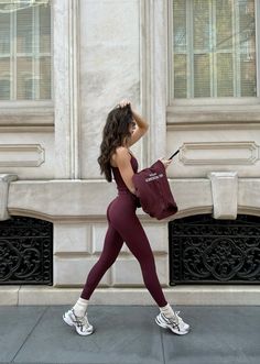 Unaltered vintage wine leggings & cami set Matching Sport Set, Burgundy Pilates Outfit, Pilates Clothes Aesthetic, Pilates Clothes Outfit, Sporty Outfits Leggings, Classy Workout Outfits, Wine Leggings Outfit, Burgundy Gym Outfit, Burgundy Workout Outfit