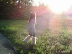 #sun #me #fyp #be Sun Person Aesthetic, Fuzzy Picture Aesthetic, Sun Poses, Sun To Me Song, Sun Vibe, Lily Chou Chou Grass, 2000s Nature Aesthetic, Sun Girl, Sun With 'you Are My Sunshine' Text