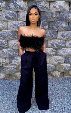 Fitted Glamorous Tube Top, Glamorous Black Tube Top For Party, Dress Pants Birthday Outfit, Pants With Feathers Outfit, Feather Tube Top Outfit, Black Feather Tube Top Outfit, Feather Top Outfit Ideas, Feather Top Outfit Black Woman, Feather Crop Top Outfit