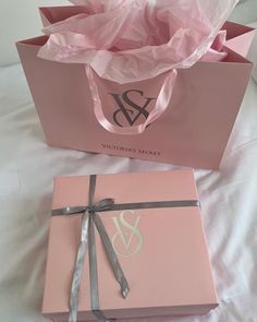 Victoria's Secret Aesthetic, Pink Xmas, Pink Life, Malibu Barbie, Luxury Lifestyle Dreams, Princess Aesthetic, Pink Vibes, Victoria Secret Angels, Pink Girly Things