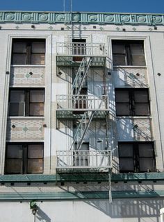 a fire escape on the side of an apartment building
