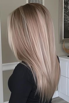 Two Toned Hair Colors, Gray Hair Color Highlights, Grey And Blonde Hair, Cool Blonde Balayage Straight Hair, Vanilla Blonde Hair Dark Roots, Balayage Creamy Blonde, Beige Grey Hair, Blonde Ash Hair Highlights, Long Beige Blonde Hair