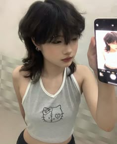 Mullet Wolfcut Short Hair, Mullet Wolfcut Haircut, Mullet Wolfcut Short, Short Mullet Wolfcut, Mullet Hair Girl, Wolfcut X Mullet Short, Wolfcut Mullet, Wolfcut X Mullet, Hair Mullet