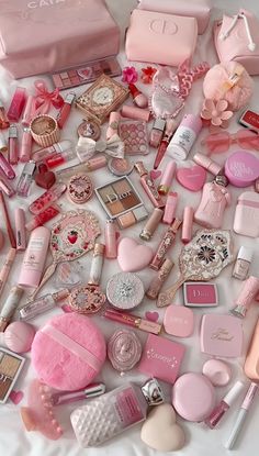 Makeup Aesthetic Pink, Pink Makeup Products Aesthetic, Pink Makeup Collection, Makeup Pink Aesthetic, Pink Aesthetic Makeup Products, Cute Pink Makeup Collection, Elegant Pink Makeup Collection, Pink Aesthetic Makeup Case, Pink Aesthetic Makeup Items