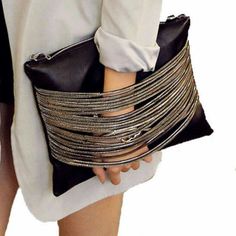 Handbag Heaven, Clutches, Couture Sac, Purse, Womens Fashion Trends, Beautiful Bags, Leather Chain, Evening Clutch Bag, Flyer Design