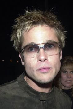 Spike Haircut, 90s Spiky Haircut, Spiky 90s Hair, 90s Spikey Hair, 90s Spiky Hair, Y2k Spiky Hairstyles, 2000s Spiky Hair, Brad Pitt Mullet Hair, Y2k Spiky Hair