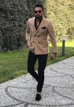 Military Style Khaki Sport Coat For Fall, Beige And Black Suit Men, Double Breasted Blazer Men Wedding, Black Suit Jacket Khaki Pants Men, Khakis With Blazer Men, Blazer Khakis, Beige Blazer Outfit Men Wedding, Blazer And Khakis Men Outfit, Double Breasted Blazer Outfits Men